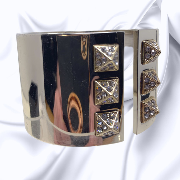 New Victoria's Secret Scandalous Cuff Bracelet Bangle Studs Silver Tone Gift Box - Picture 3 of 9